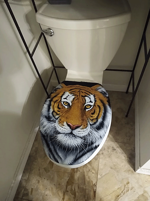 Shauns tiger toilet lid cover